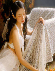 即使隔壁房间里有个女儿