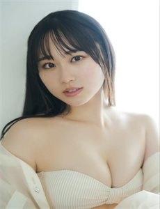 校花公车被强爽翻